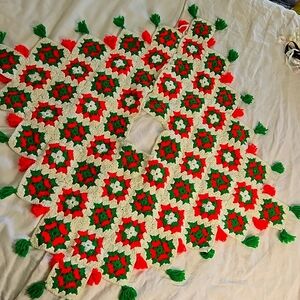 Vintage granny square christmas  tree skirt